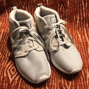 Adidas Neo mid-high tennis shoes 10